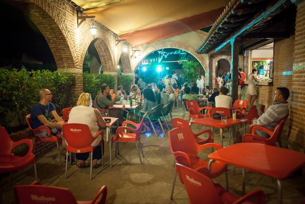 Complejo Turistico Las Canadas Casas De Campo- Actividades Gratuitas Todos Los Fines De Semana Баньос-де-Монтемайор Экстерьер фото